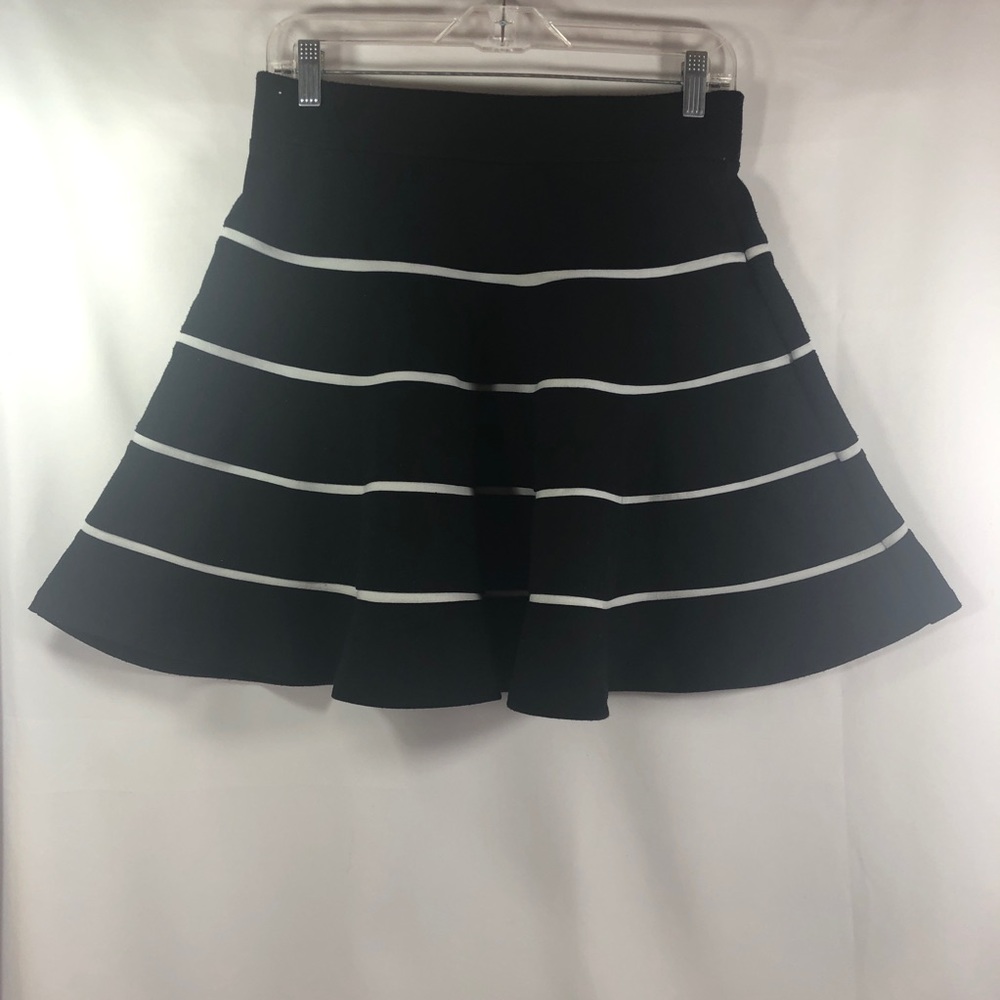 INC International Concepts. Size M.